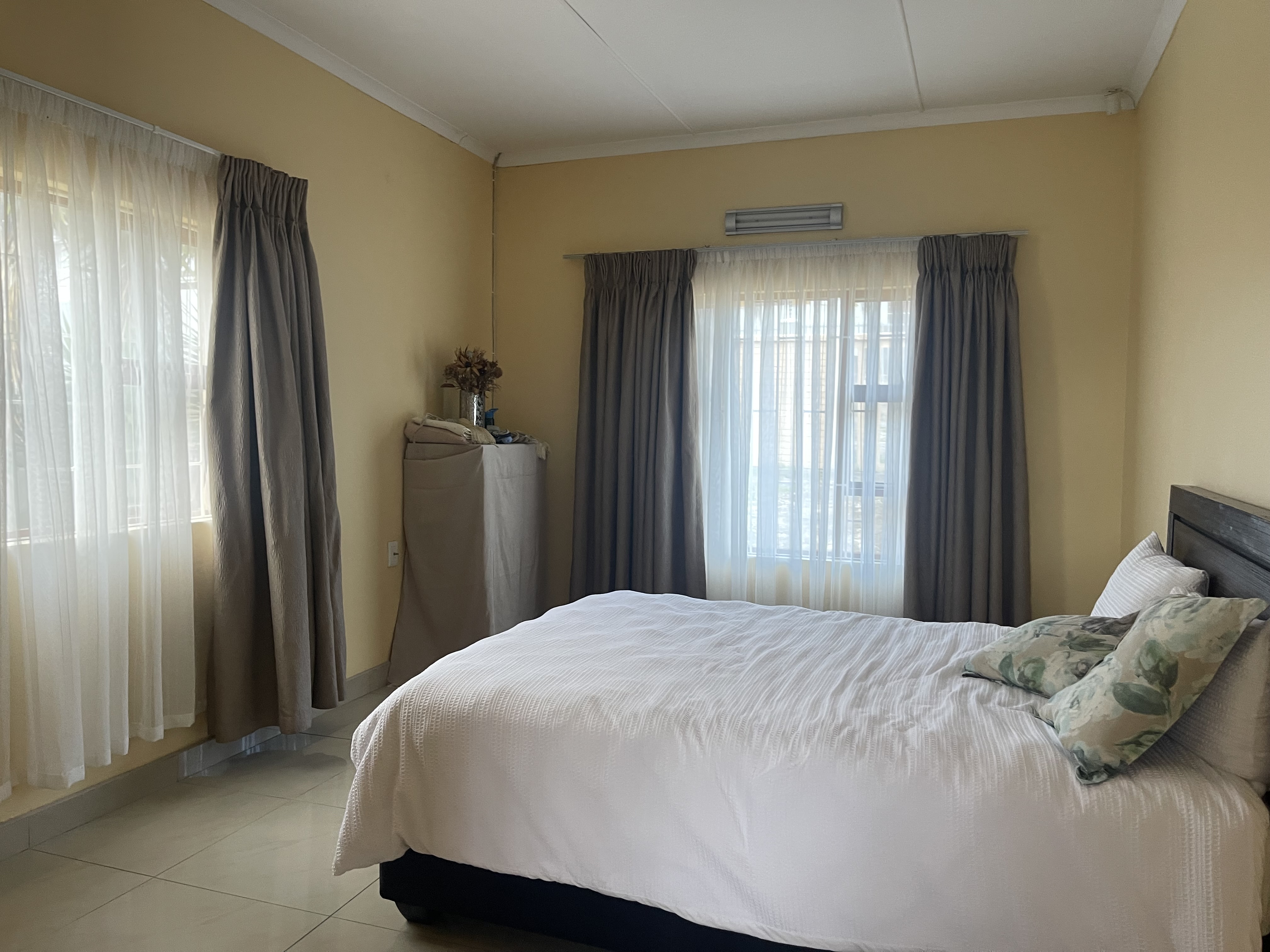 4 Bedroom Property for Sale in Braelyn Eastern Cape